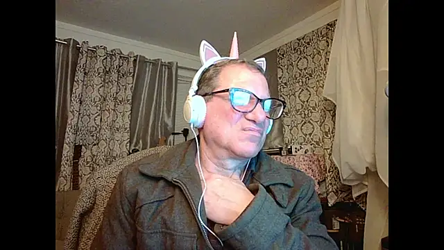 Snapshot of coryassman chatting on 10, 2, 2025 coryassman online show from 10, 2, 2025