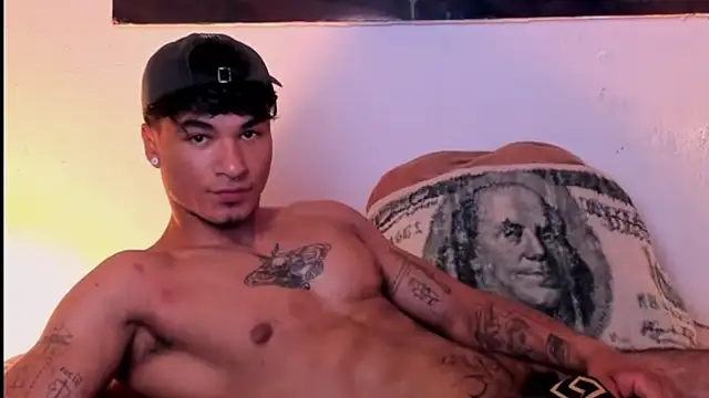 Snapshot of Thomas_Fit1 chatting on 9, 2, 2025 Thomas Fit1 online show from 9, 2, 2025