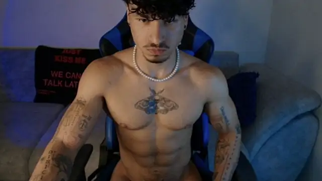 Snapshot of Thomas_Fit1 chatting on 8, 7, 2026 Thomas Fit1 online show from 8, 7, 2026