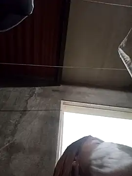 AnthonelaDuque online show from 28, 1, 2025