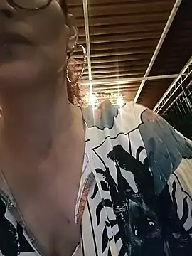 Snapshot of SelenaHouston chatting on 6, 2, 2026 SelenaHouston online show from 6, 2, 2026