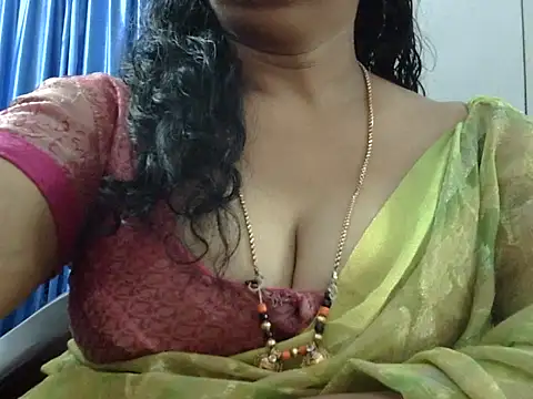 Snapshot of Vijji-telugu chatting on 15, 9, 2025 Vijji-telugu online show from 15, 9, 2025