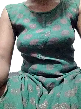 Snapshot of rituporna2004 chatting on 8, 2, 2025 rituporna2004 online show from 8, 2, 2025