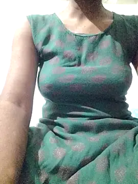 Snapshot of rituporna2004 chatting on 14, 2, 2026 rituporna2004 online show from 14, 2, 2026