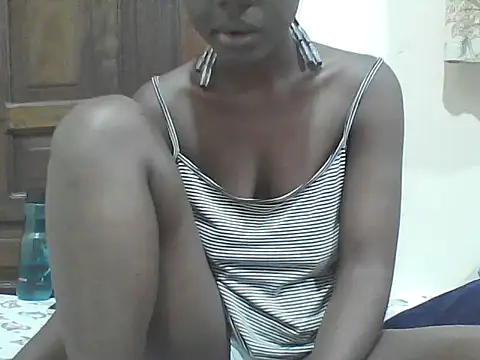 Snapshot of Ebony_Sweetcandy chatting on 10, 4, 2026 Ebony Sweetcandy online show from 10, 4, 2026