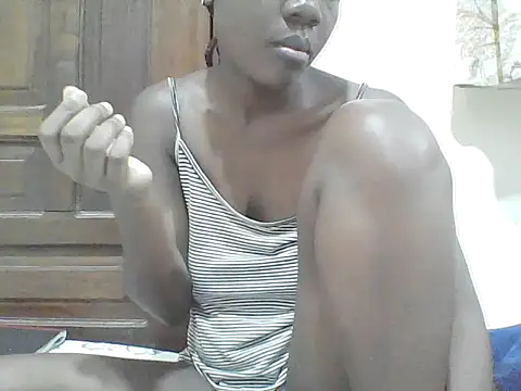 Snapshot of Ebony_Sweetcandy chatting on 11, 4, 2026 Ebony Sweetcandy online show from 11, 4, 2026