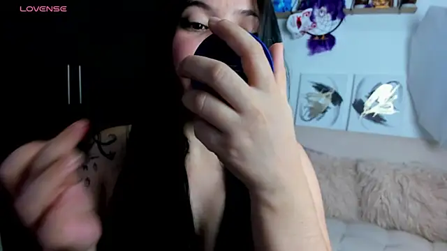 AilynRed online show from 14, 12, 2025