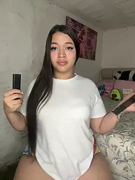 GemaGranadoss online show from 5, 4, 2026