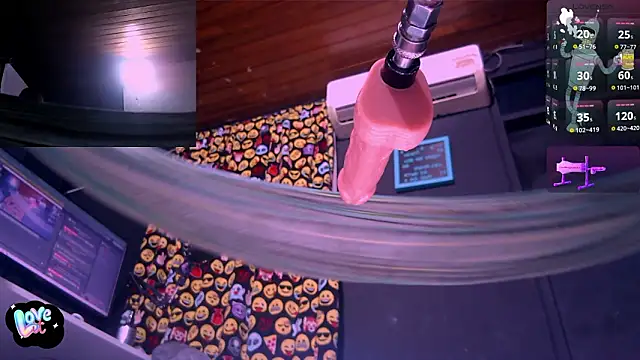 Snapshot of waterfalls_girl chatting on 7, 3, 2026 waterfalls girl online show from 7, 3, 2026