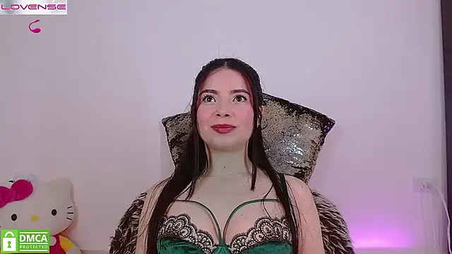 Snapshot of LauryMoons chatting on 2, 5, 2026 LauryMoons online show from 2, 5, 2026
