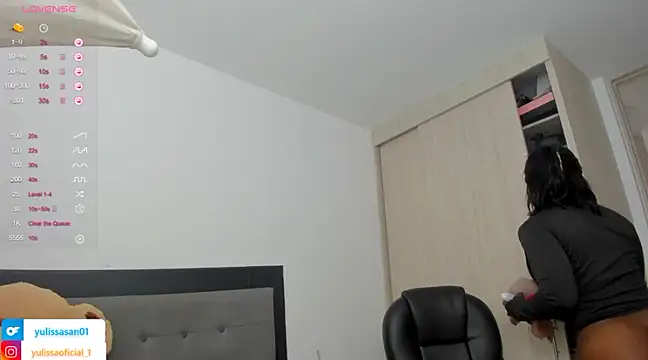 Snapshot of charlotte_tiller chatting on 21, 2, 2025 charlotte tiller online show from 21, 2, 2025