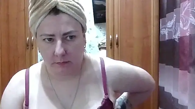 SophieNightAh online show from 5, 2, 2026