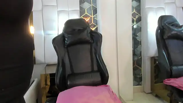 lia mariana online show from 29, 3, 2026