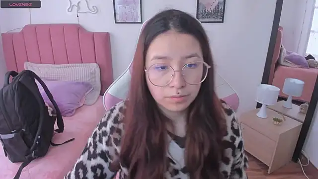 Amy joones online show from 29, 11, 2025