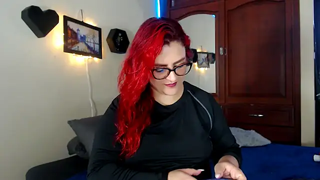 violetaredbitch online show from 11, 11, 2025