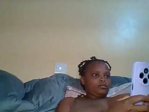 Snapshot of Sexxy-Shie chatting on 8, 1, 2025 Sexxy-Shie online show from 8, 1, 2025