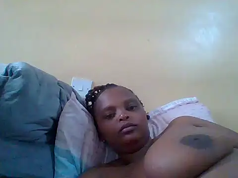 Snapshot of Sexxy-Shie chatting on 9, 1, 2025 Sexxy-Shie online show from 9, 1, 2025