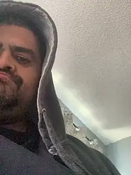 Miguel16i online show from 6, 1, 2025