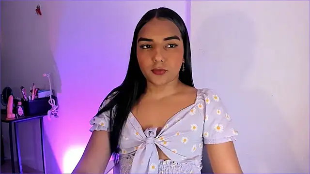Snapshot of CandyLatinHott chatting on 28, 6, 2026 CandyLatinHott online show from 28, 6, 2026