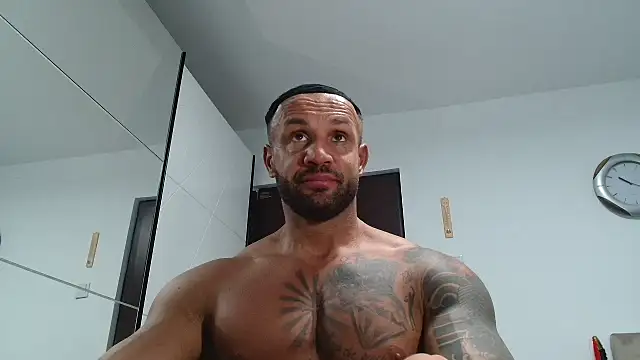 Magnificmuscles89 online show from 31, 1, 2026