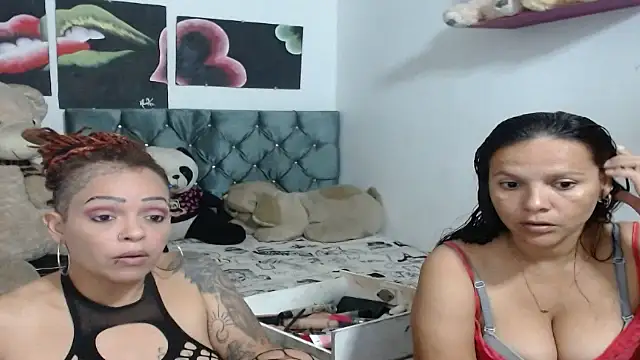 manzanahot9 online show from 11, 1, 2025