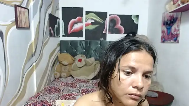 manzanahot9 online show from 24, 3, 2026