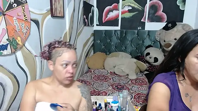 Snapshot of manzanahot9 chatting on 4, 4, 2026 manzanahot9 online show from 4, 4, 2026