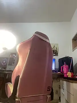 couple shy online show from 10, 1, 2026