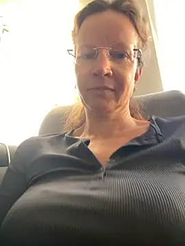 AnnikaRose online show from 29, 9, 2025