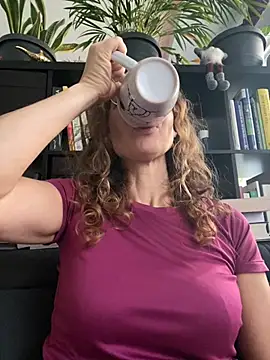 AnnikaRose online show from 7, 11, 2025