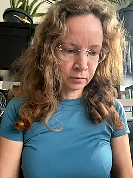 AnnikaRose online show from 13, 11, 2025