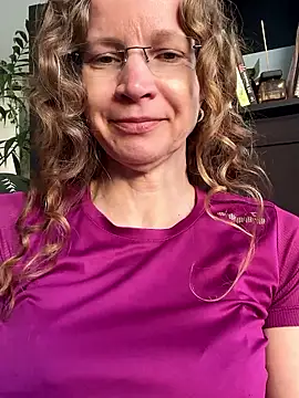 Snapshot of AnnikaRose chatting on 22, 4, 2026 AnnikaRose online show from 22, 4, 2026