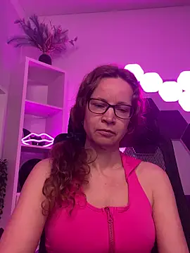 Snapshot of AnnikaRose chatting on 24, 4, 2026 AnnikaRose online show from 24, 4, 2026