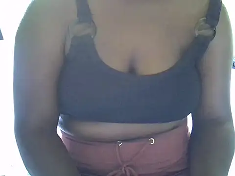 Snapshot of sweet_vine chatting on 15, 4, 2026 sweet vine online show from 15, 4, 2026