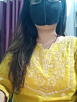 Snapshot of Aishwaryaa_69 chatting on 8, 6, 2026 Aishwaryaa 69 online show from 8, 6, 2026