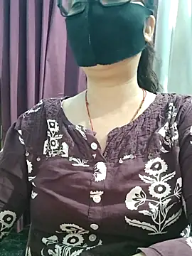 Snapshot of Aishwaryaa_69 chatting on 7, 7, 2026 Aishwaryaa 69 online show from 7, 7, 2026