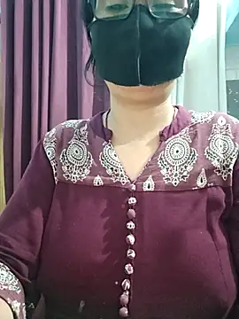 Snapshot of Aishwaryaa_69 chatting on 10, 7, 2026 Aishwaryaa 69 online show from 10, 7, 2026