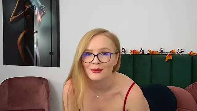 Chloe Richardson online show from 6, 11, 2025