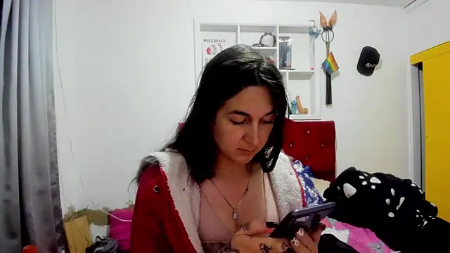 Snapshot of Sweet-Suck69 chatting on 21, 4, 2026 Sweet-Suck69 online show from 21, 4, 2026