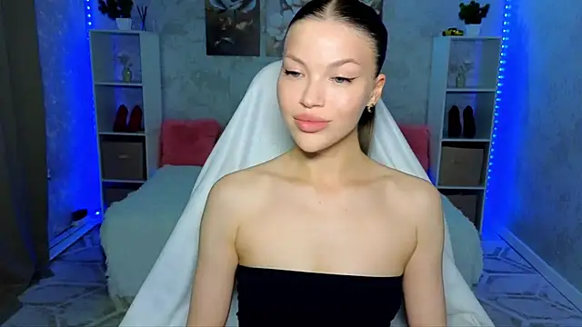 Snapshot of EmmyMills chatting on 15, 6, 2026 EmmyMills online show from 15, 6, 2026
