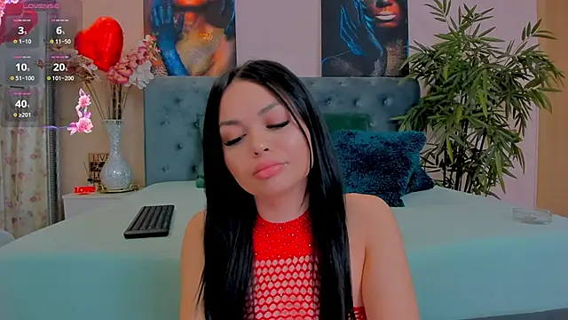 MichelleReys online show from 28, 2, 2025