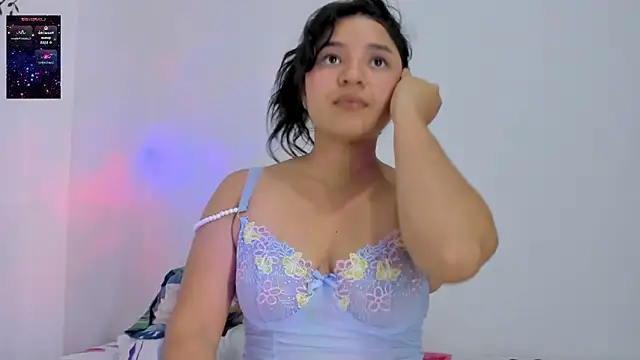 Snapshot of ayheleensexygirl1 chatting on 4, 11, 2025 ayheleensexygirl1 online show from 4, 11, 2025