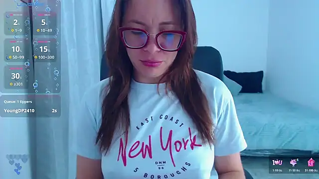 SharonR1 online show from 26, 11, 2025