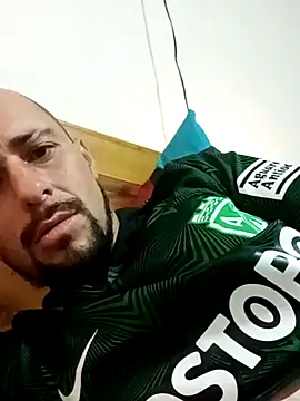 Snapshot of fire_menxxx001 chatting on 15, 12, 2024 fire menxxx001 online show from 15, 12, 2024