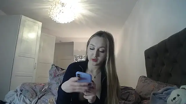 Ninadream2001 online show from 16, 3, 2025