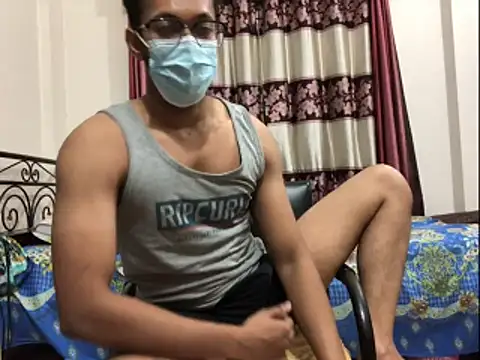 Snapshot of Zeuhorny chatting on 7, 6, 2026 Zeuhorny online show from 7, 6, 2026