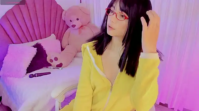 Snapshot of Lovely_celestte chatting on 7, 3, 2025 Lovely celestte online show from 7, 3, 2025