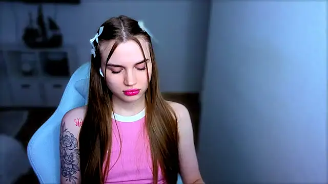 StellaLawless online show from 7, 11, 2025