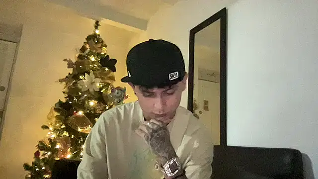 Snapshot of bob_petterson chatting on 19, 12, 2024 bob petterson online show from 19, 12, 2024