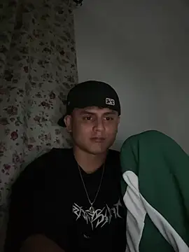 Snapshot of bob_petterson chatting on 1, 1, 2025 bob petterson online show from 1, 1, 2025